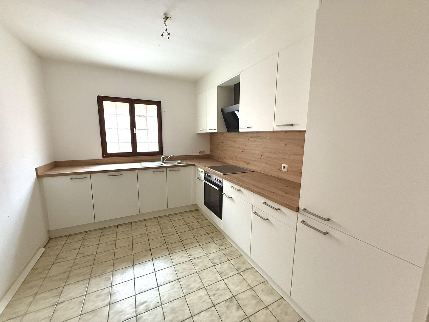 Charmante 3-Zimmer Wohnung in Öhringer Altstadt – Schafgasse 9, 74613 Öhringen – Vorschaubild 4