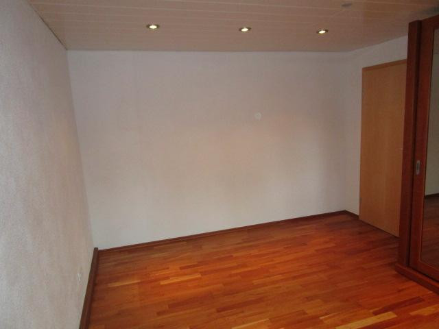 2 Familienhaus mit großen Grundstück Option für weiteren Neubau – Pfalzring 30, 67112 Mutterstadt – Vorschaubild 3