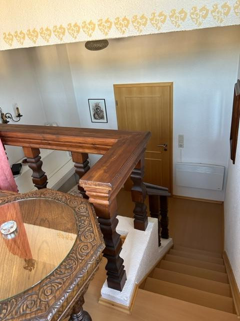 Freistehende Villa mit Sandsteinsäulen - Aussichtsturm und Parkähnlicher Anlage – Mürlenbach – Vorschaubild 7