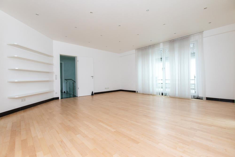1A Kapitalanlage in Düsseldorf Haus+Penthouse – Düsseldorf(Rath) – Vorschaubild 12