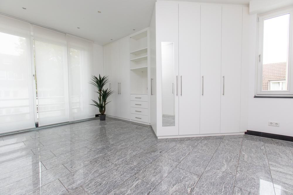 1A Kapitalanlage in Düsseldorf Haus+Penthouse – Düsseldorf(Rath) – Vorschaubild 6
