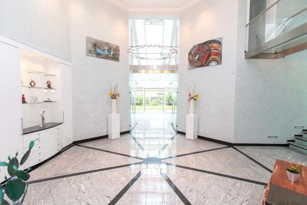 1A Kapitalanlage in Düsseldorf Haus+Penthouse – Düsseldorf(Rath) – Vorschaubild 5