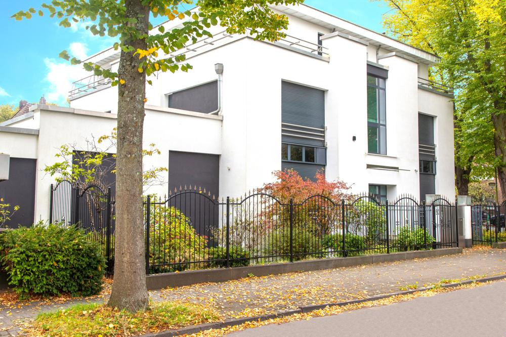 1A Kapitalanlage in Düsseldorf Haus+Penthouse – Düsseldorf(Rath) – Vorschaubild 2