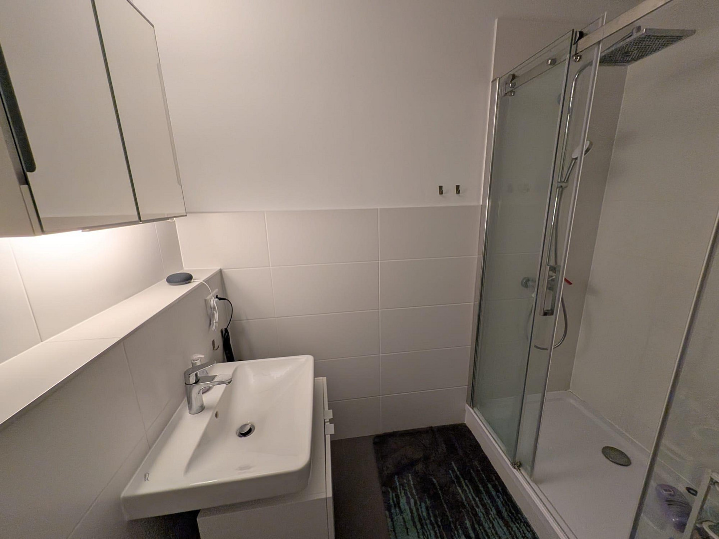 Helle 2 Zimmer Wohnung in der Südstadt nah am Maschsee - Tiefgarage, Aufzug, Balkon, Einbauküche – Alte Döhrener Str. 80a, 30173 Hannover(Südstadt) – Vorschaubild 5