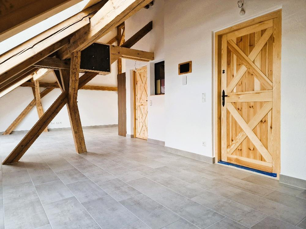 DG Wohnung | NACHHALTIGSTE Immobilie Wolfsburgs, Lehmbau, PV - Autarkie und Appsteuerung – Am Küsterberg 6B, 38442 Wolfsburg(Ehmen) – Vorschaubild 2