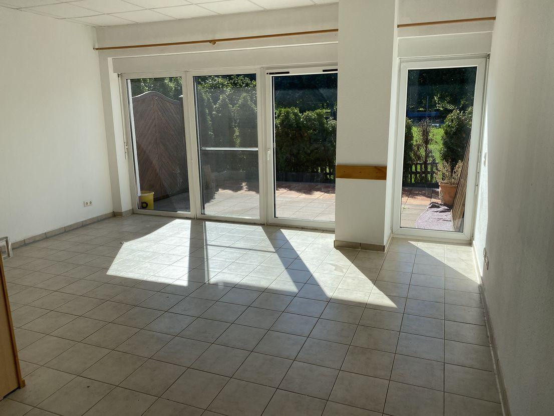 Großzügige, gepflegte 2 -Zimmer Wohnung mit großer Terrasse in Hofheim OT Wildsachsen – 65719 Hofheim(Wildsachsen) – Vorschaubild 5