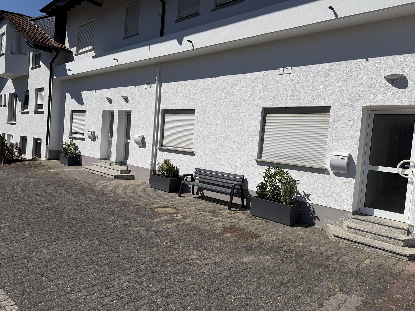 Großzügige, gepflegte 2 -Zimmer Wohnung mit großer Terrasse in Hofheim OT Wildsachsen – 65719 Hofheim(Wildsachsen) – Vorschaubild 3