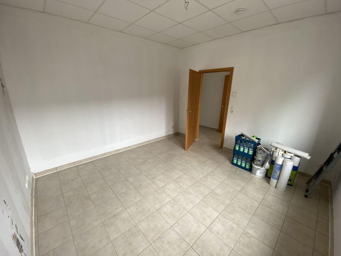 Großzügige, gepflegte 2 -Zimmer Wohnung mit großer Terrasse in Hofheim OT Wildsachsen – 65719 Hofheim(Wildsachsen) – Vorschaubild 4