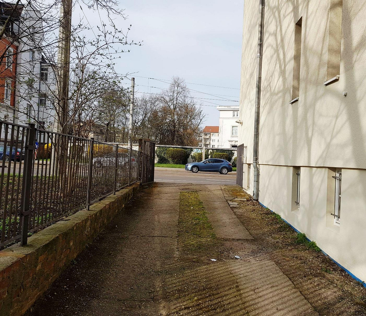 Property thumbnail 2