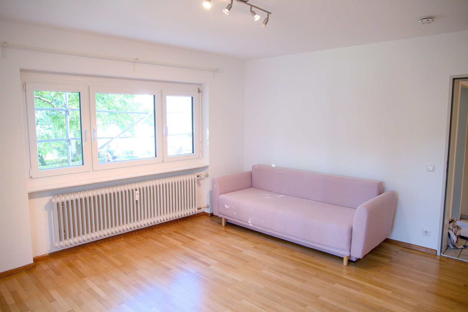 Property thumbnail 3