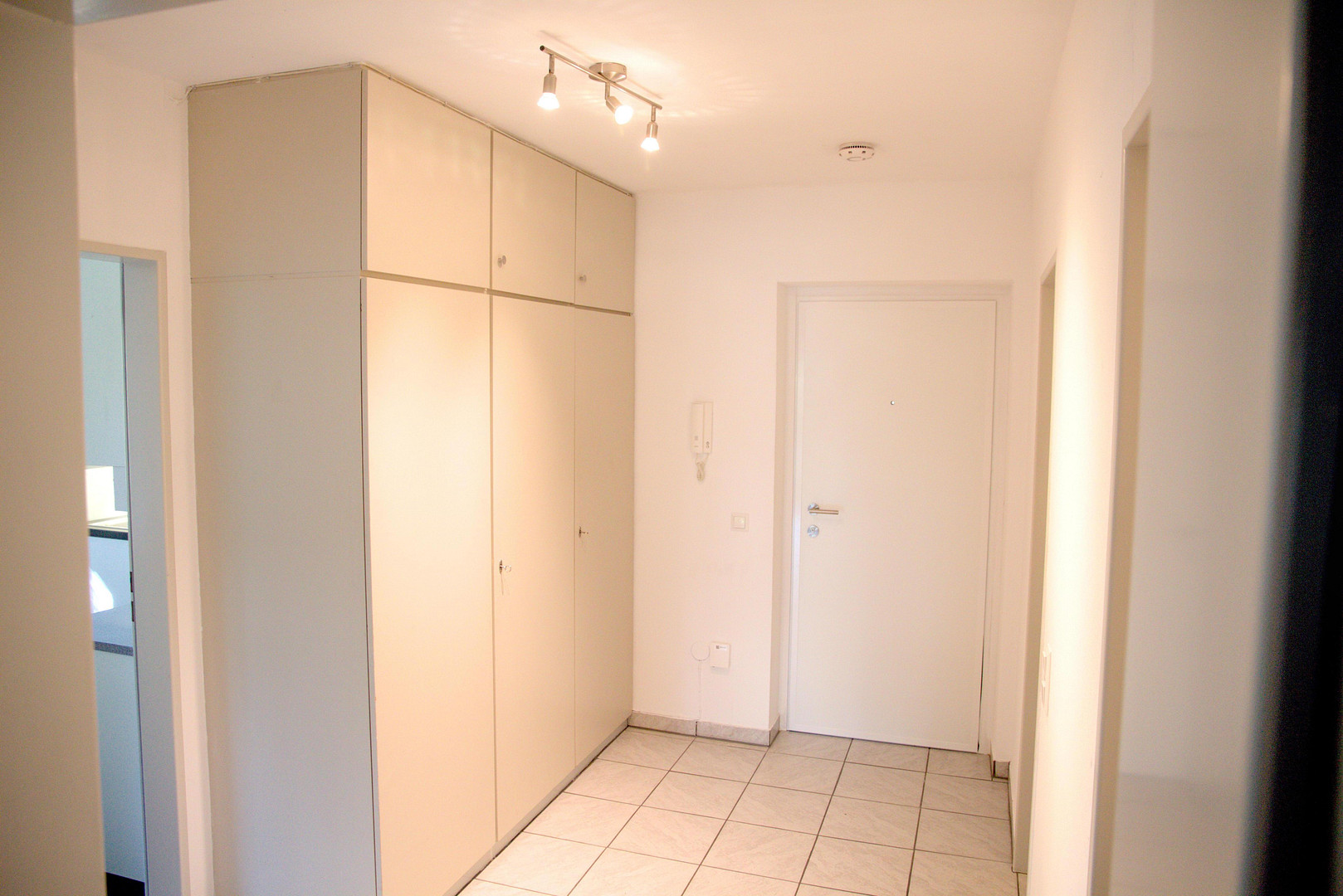Property thumbnail 6