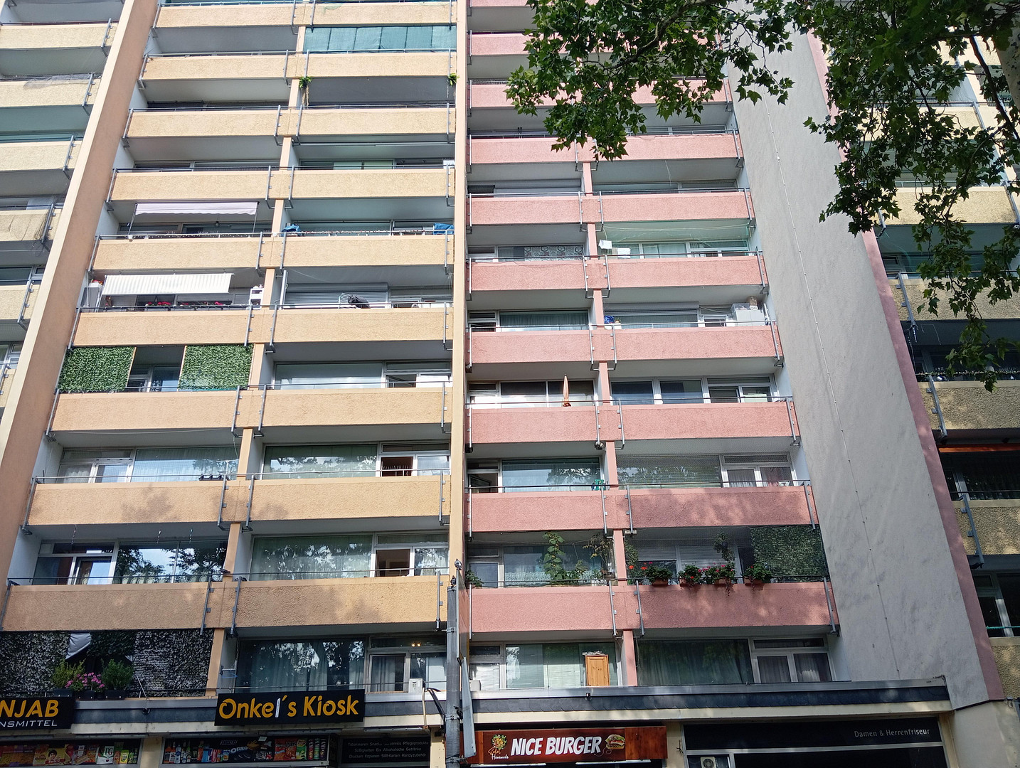 Charmante Wohnung mit Balkon und Aufzug ,3 Zimmer,gute Lage!