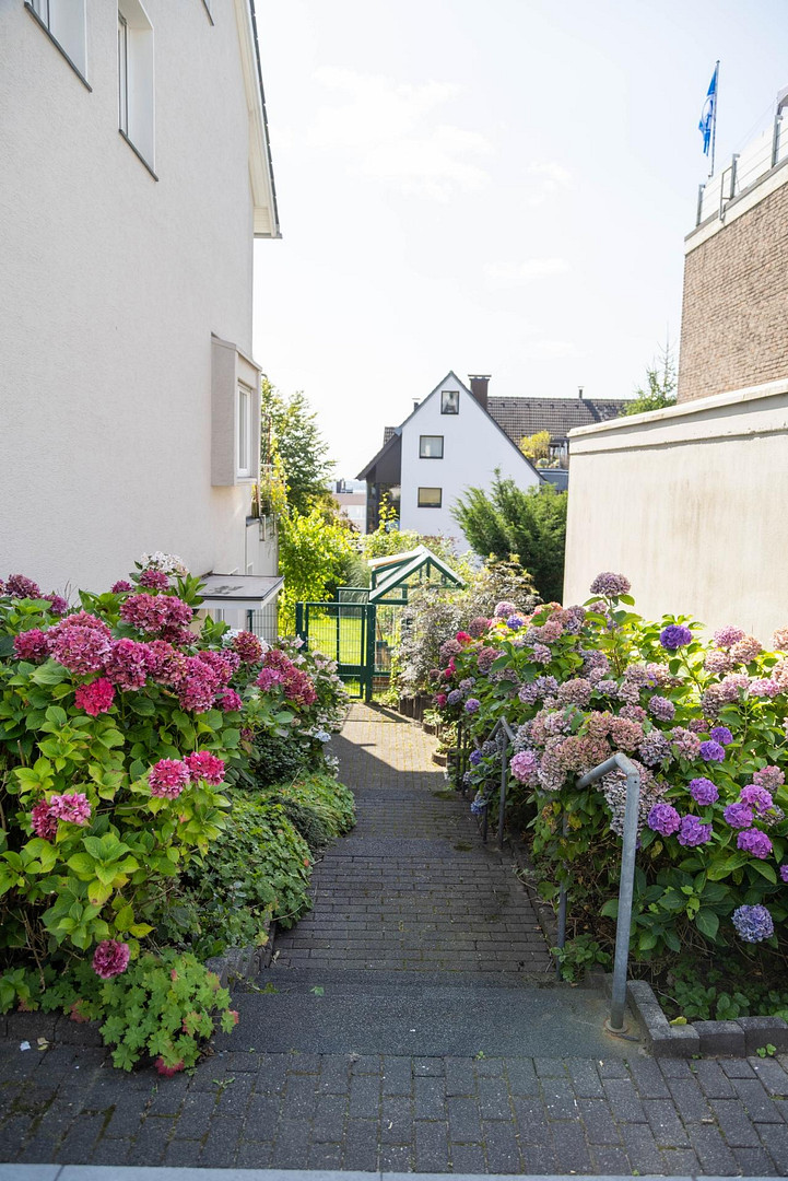 Hochwertiges Stadthaus/Mehrgenerationenhaus (Zentrum), Einliegerwohnung, schöner Garten (maklerfrei) – Remscheid – Vorschaubild 23