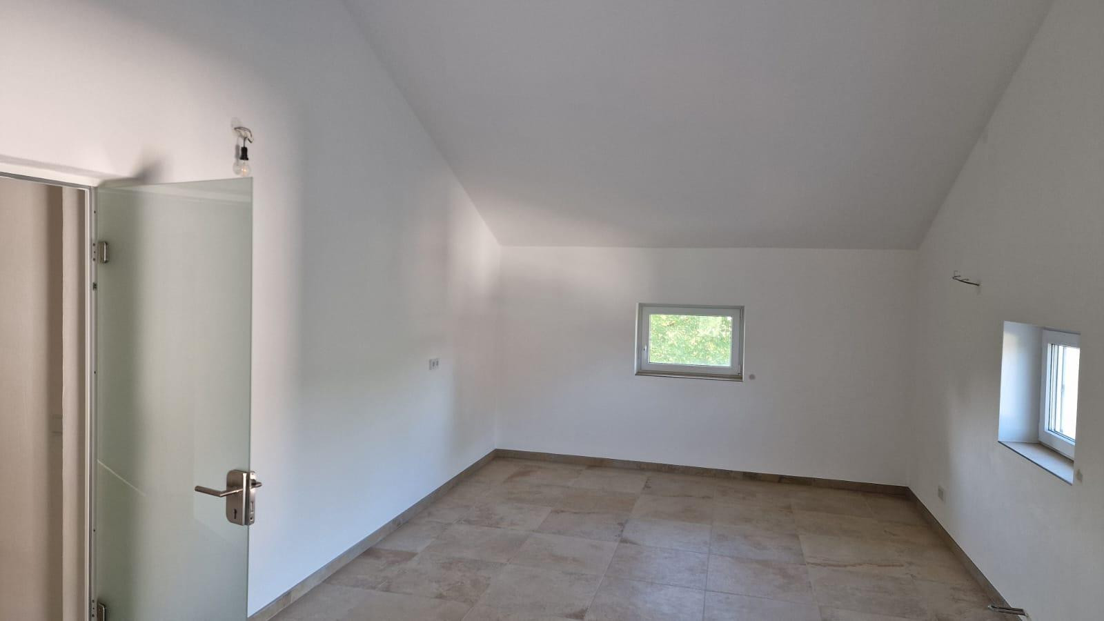 Neuwert. großzüg. Einfamilienhaus mit sep. Büro/Praxis/ELW, ruhige Lage bei Landsberg/L – prov.frei! – Am Lech 1  1/2, 86944 Unterdießen – Vorschaubild 18