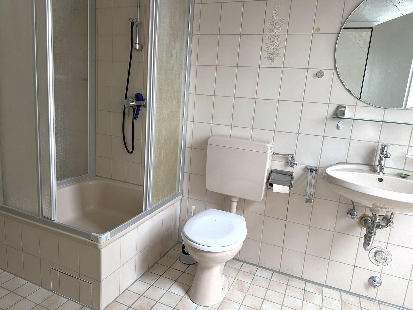Charmantes 1-Zimmer-Apartment mit Einbauküche im Herzen der Öhringer Altstadt – Schafgasse 9, 74613 Öhringen – Vorschaubild 4