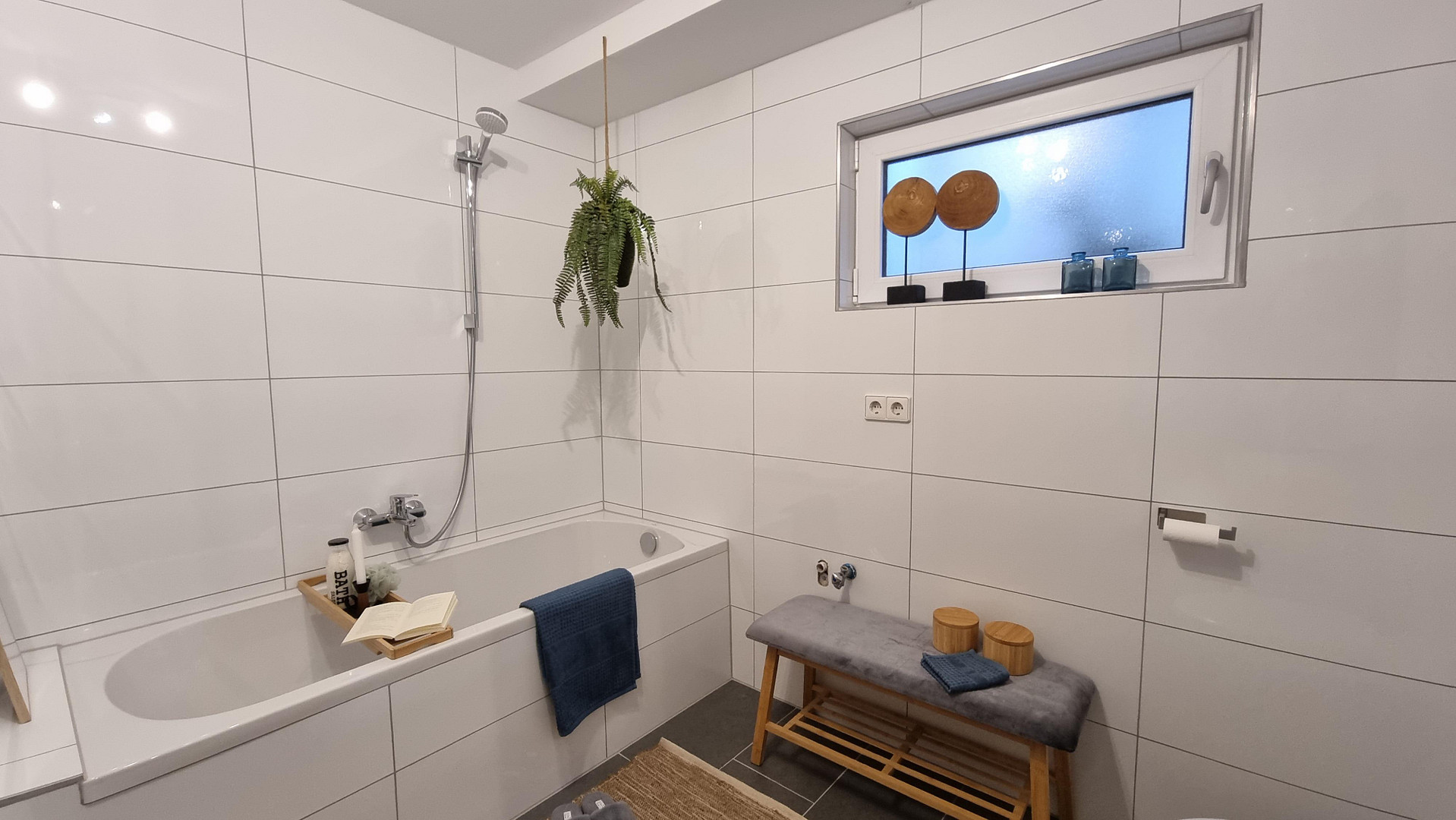 Schöner Bungalow als Ein- oder Zweifamilienhaus  -PROVISIONSFREI- – Ulmenweg 1/1, 75417 Mühlacker – Vorschaubild 3