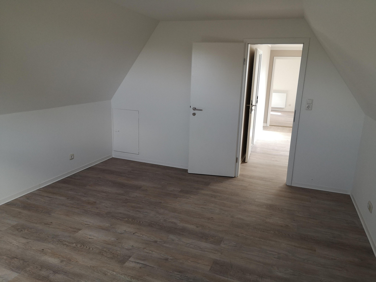 Großzügige 5-Zimmer-Wohnung in Lübeck zu vermieten – Steinrader Damm 89, 23556 Lübeck(Groß Steinrade/Schönböcken) – Vorschaubild 10