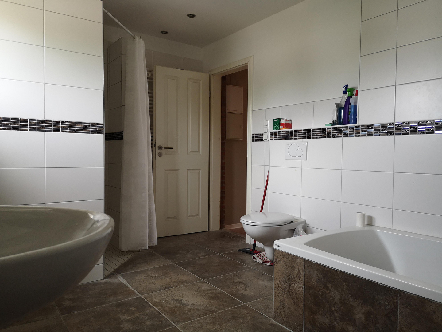 Großzügige 5-Zimmer-Wohnung in Lübeck zu vermieten – Steinrader Damm 89, 23556 Lübeck(Groß Steinrade/Schönböcken) – Vorschaubild 8