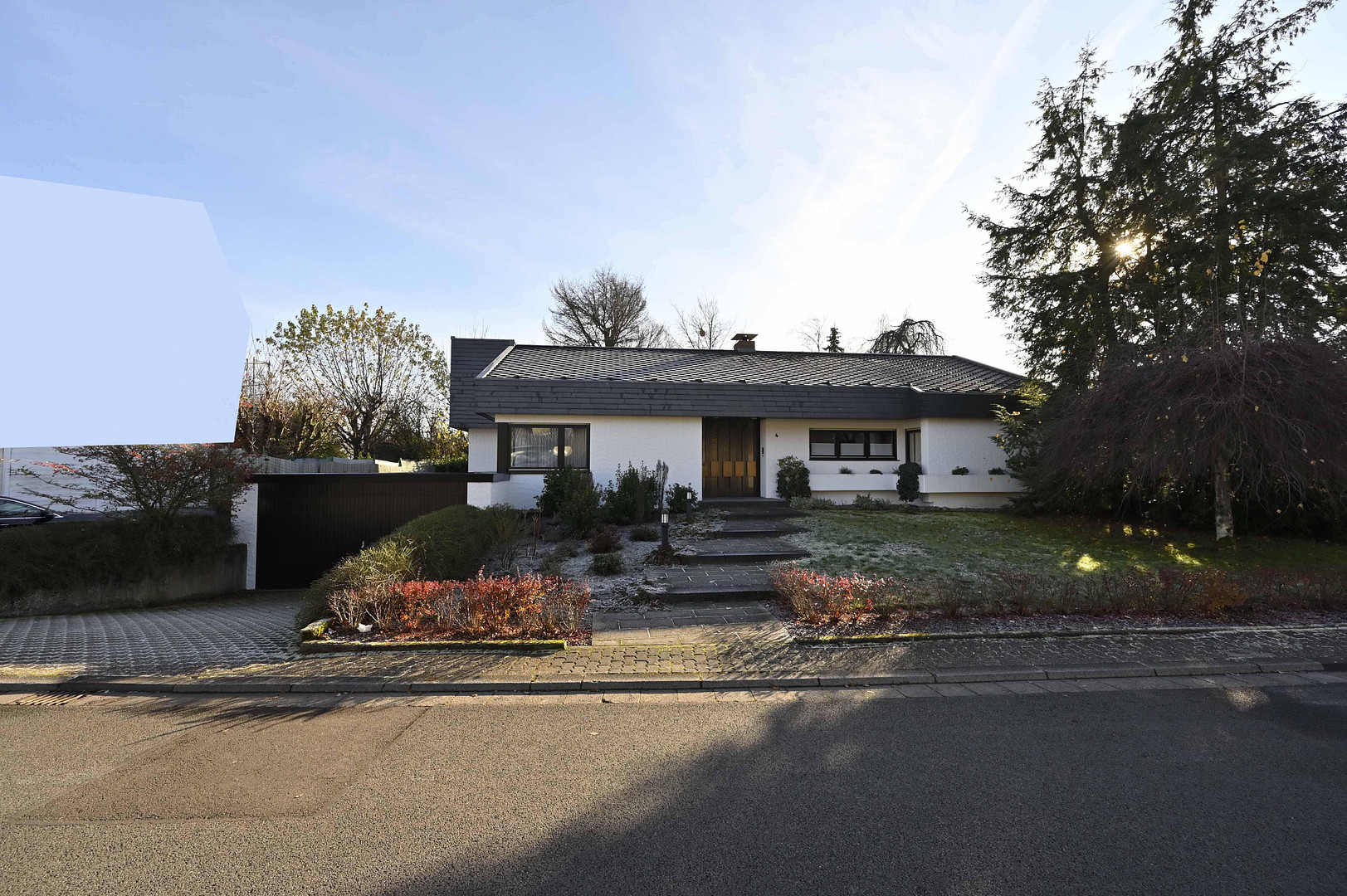 Architektenhaus in einzigartiger Lage mit großem Garten – Saarlouis – Vorschaubild 2