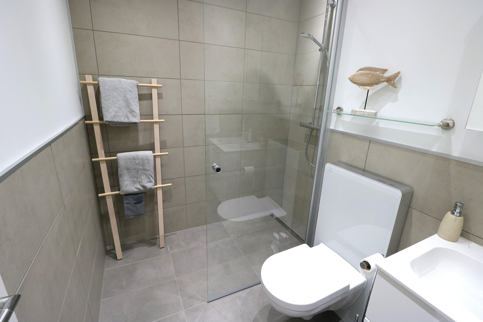 EINZIEHEN UND WOHLFÜHLEN... moderne 2-Zimmerwohnung in Bestlage – 23570 Lübeck-Travemünde(Travemünde) – Vorschaubild 13
