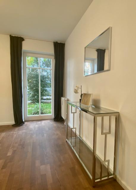 Top Möbliert / Fully furnished: Elegante 3-Zi-Gartenwohung, WLAN, Home Office, TG-Stellplatz – München(Trudering) – Vorschaubild 14