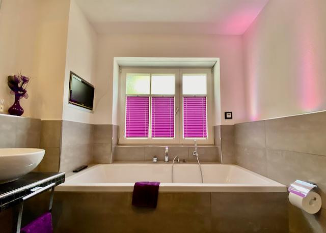 Top Möbliert / Fully furnished: Elegante 3-Zi-Gartenwohung, WLAN, Home Office, TG-Stellplatz – München(Trudering) – Vorschaubild 18
