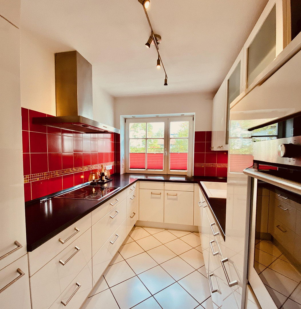 Top Möbliert / Fully furnished: Elegante 3-Zi-Gartenwohung, WLAN, Home Office, TG-Stellplatz – München(Trudering) – Vorschaubild 7