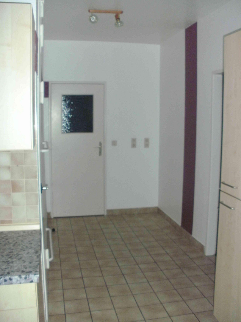 renov.bedürft. 3,5-Zi-Whg mit Balkon und EBK samt sep. DG-Whg. im Rohbau, in freundl. MFH in HN – Herbert-Hoover-Str. 17, 74074 Heilbronn – Vorschaubild 20