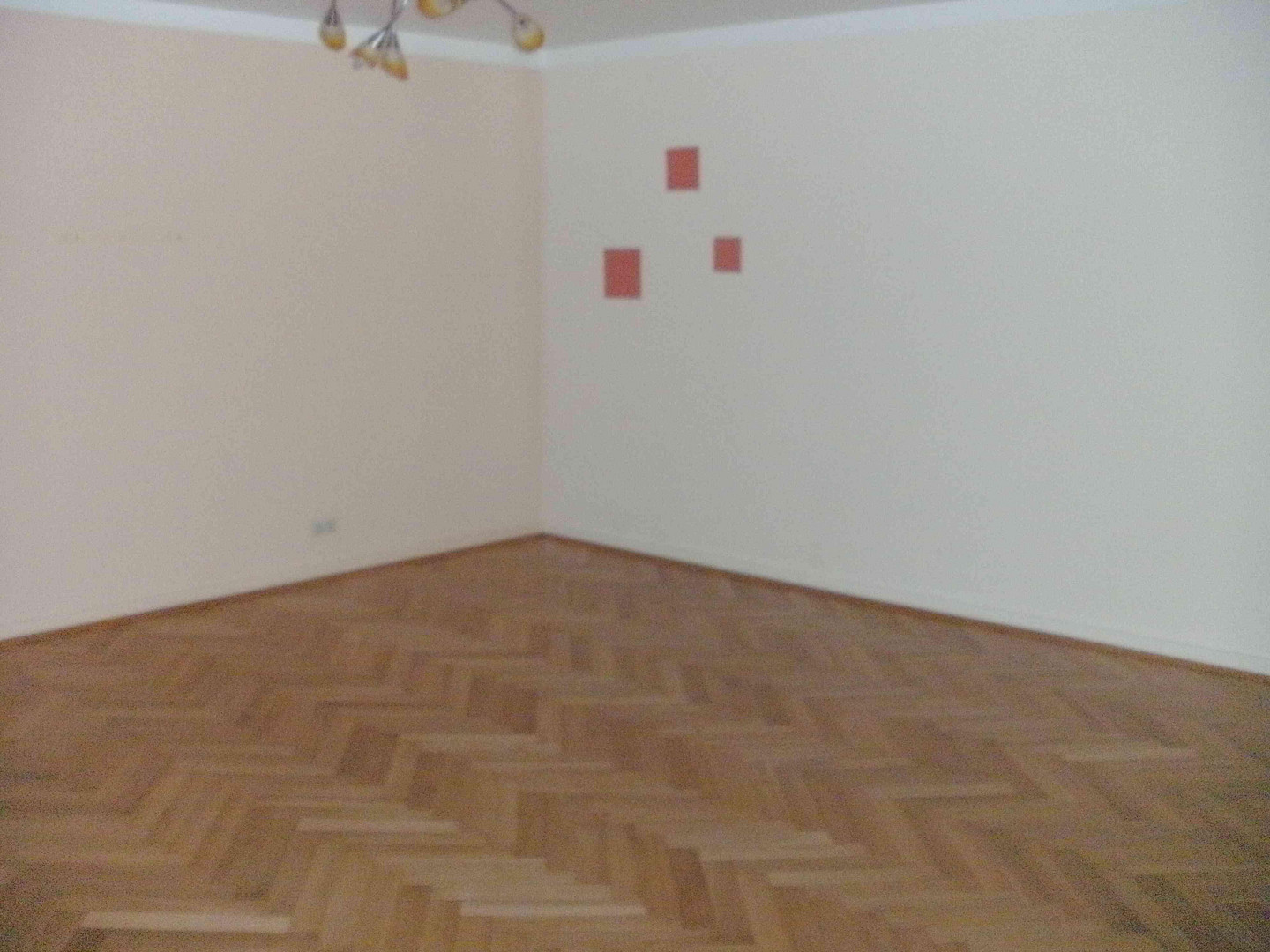renov.bedürft. 3,5-Zi-Whg mit Balkon und EBK samt sep. DG-Whg. im Rohbau, in freundl. MFH in HN – Herbert-Hoover-Str. 17, 74074 Heilbronn – Vorschaubild 13