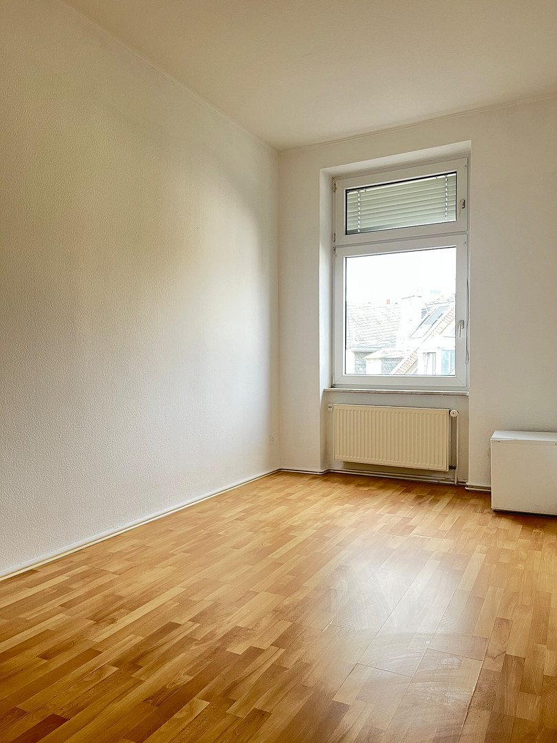 1A-Lage, altersgerechte exklusive 3-Zimmer-Altbau-Wohnung am Park – Foto 7