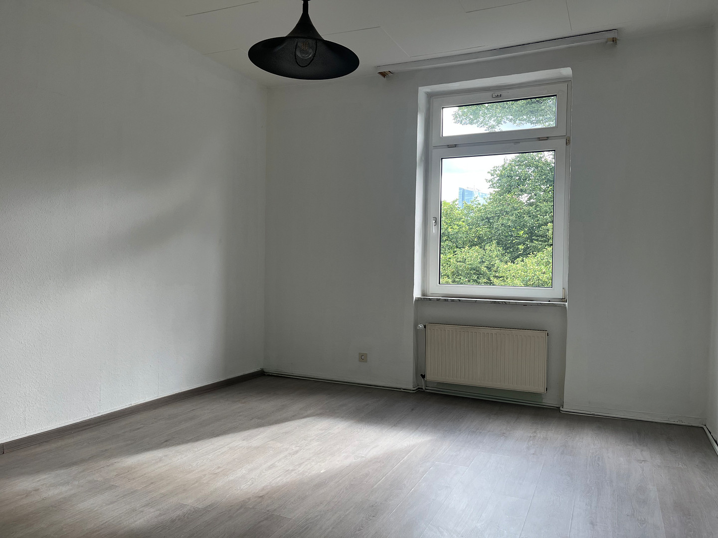 1A-Lage, altersgerechte exklusive 3-Zimmer-Altbau-Wohnung am Park – Foto 6
