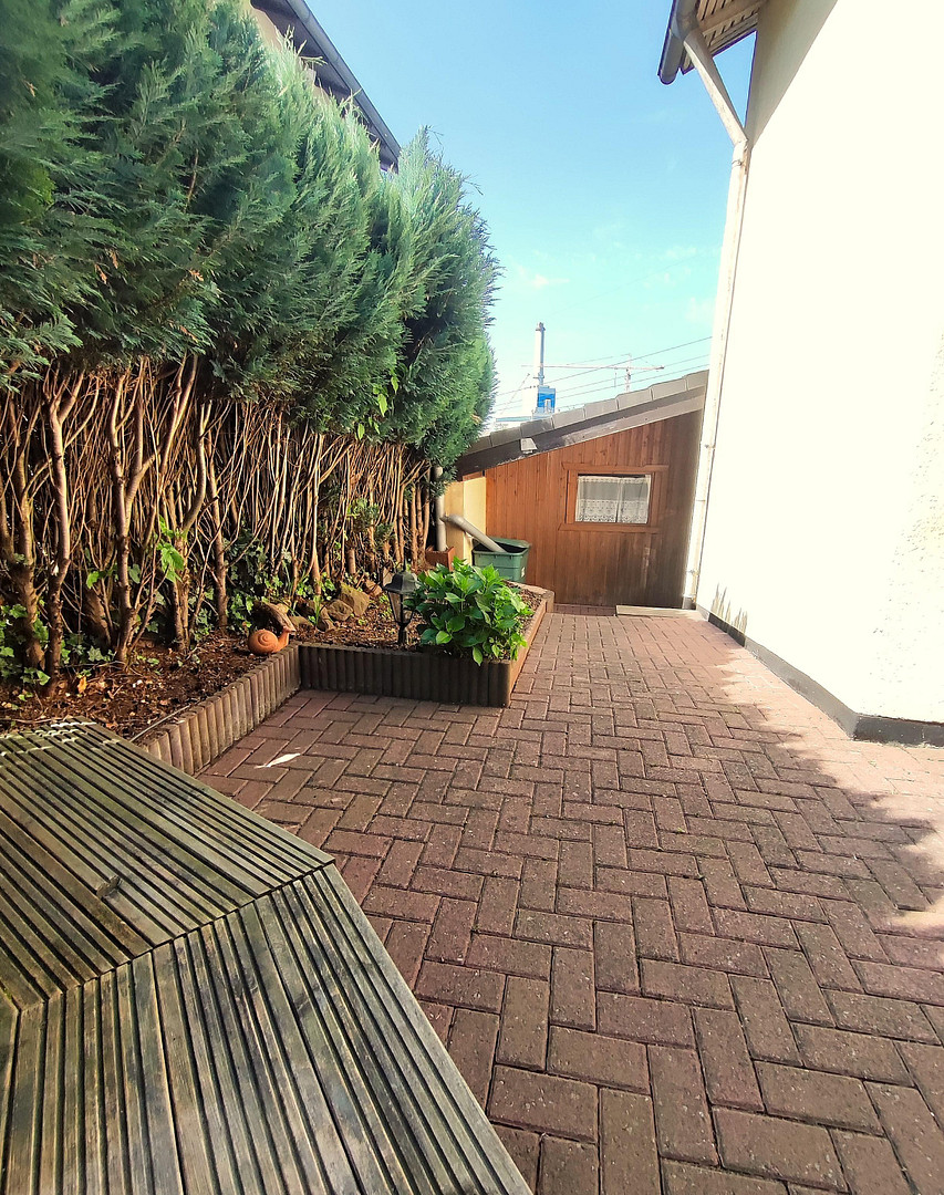 Property thumbnail 11