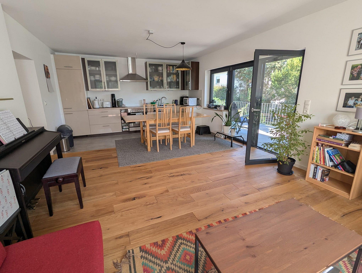 Exklusive 4-Zimmer-Wohnung in Frankfurt-Harheim +Garten+Küche! – 60437 Frankfurt(Harheim) – Vorschaubild 6