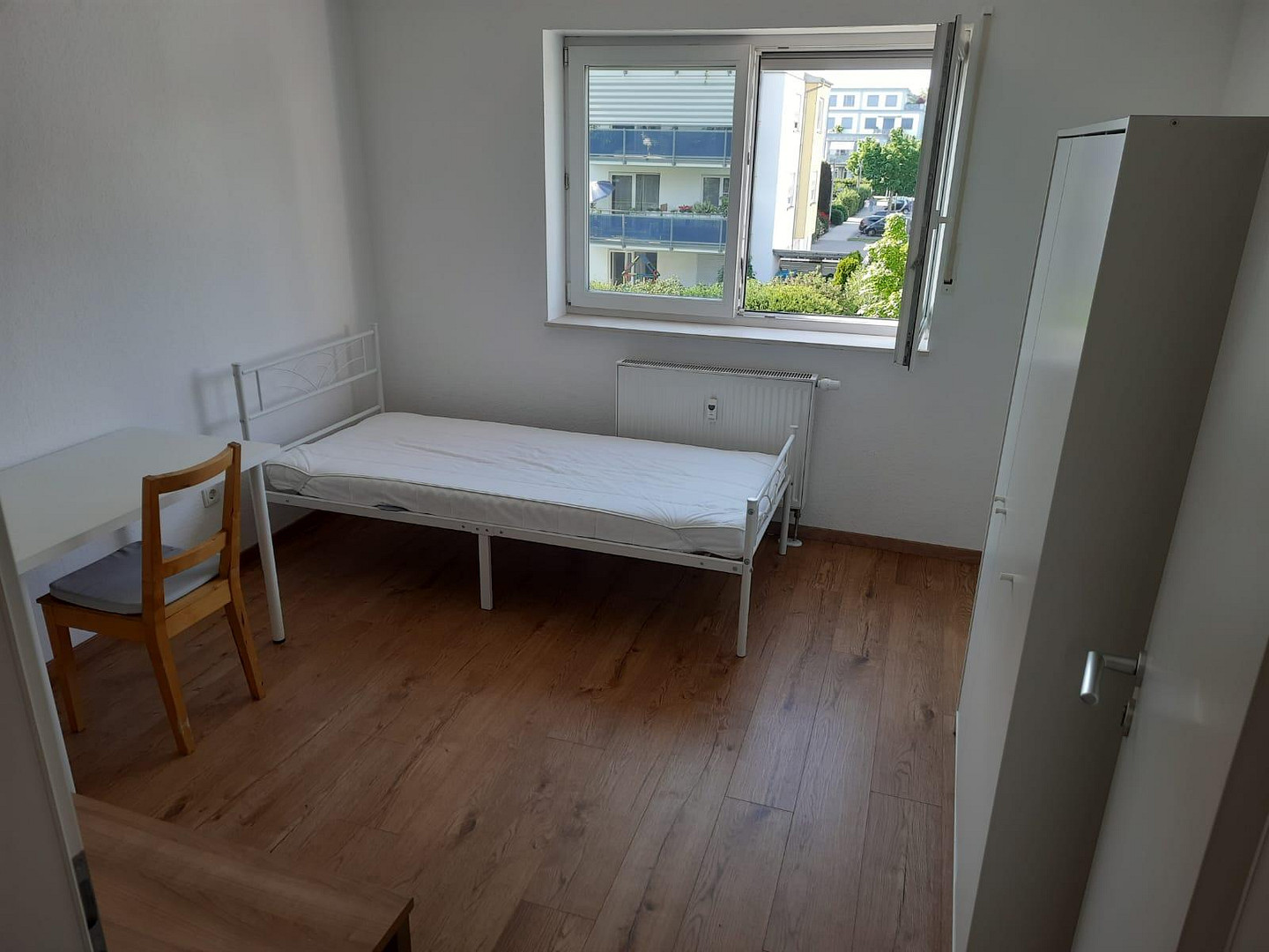 Möblierte 2-Zimmer-Wohnung in Uni-Nähe – Perfekt für WG! – Pearl-S.-Buck-Straße 3, 89231 Neu-Ulm – Vorschaubild 3