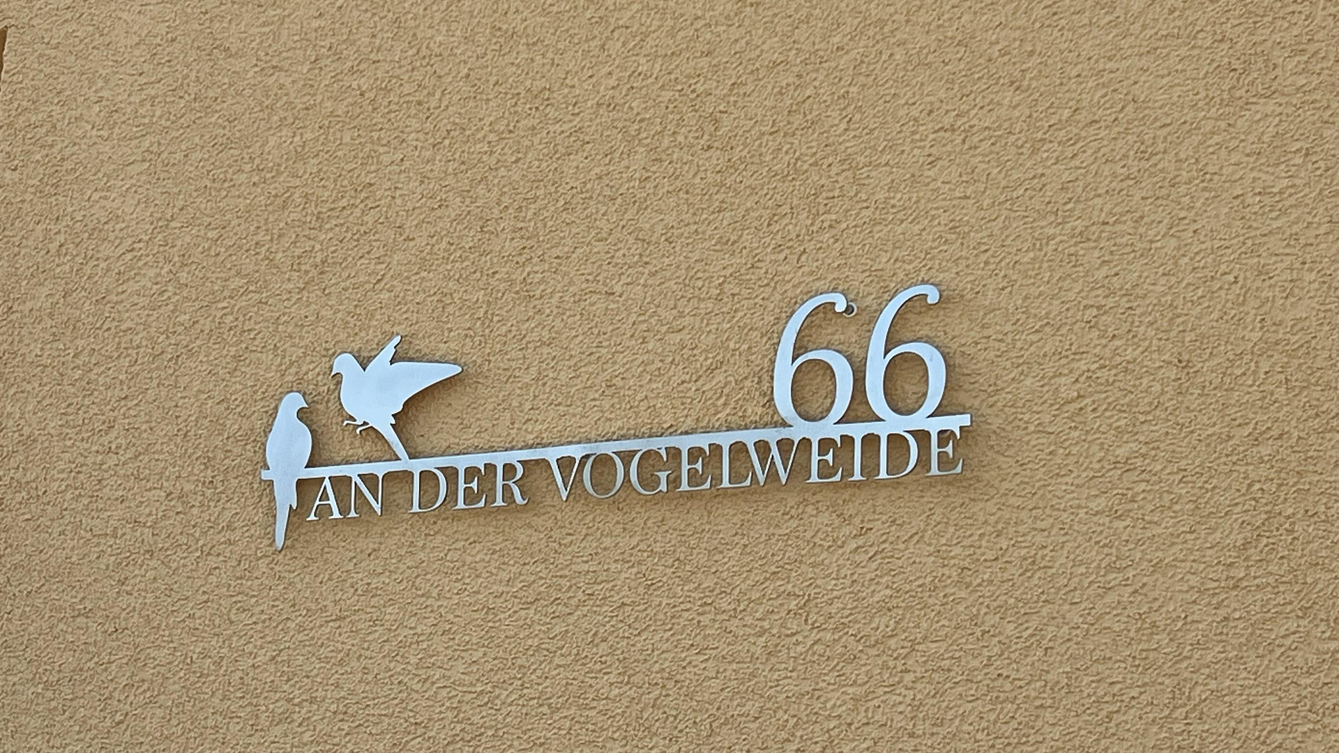 Ruhe mit Blick über Felder: Exklusives wohngesundes Plusenergie-Doppelhaus, S-Bahn fußläufig – An der Vogelweide 66, 4178 Leipzig(Rückmarsdorf) – Vorschaubild 2