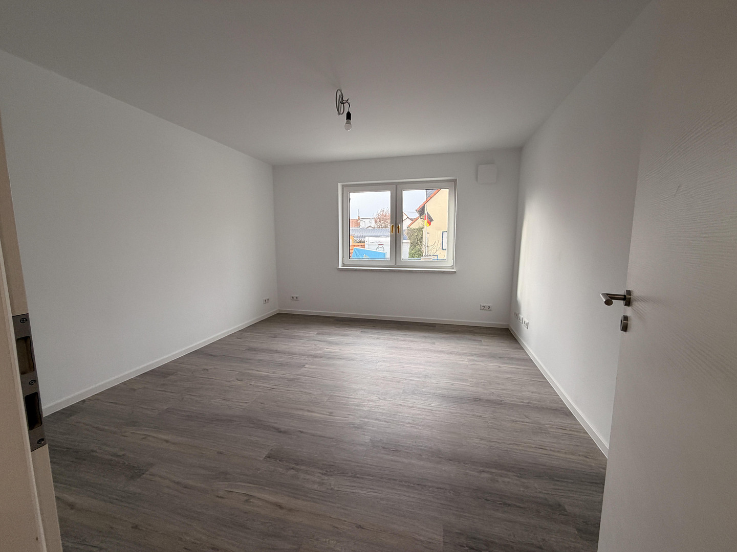 Doppelhaushälfte Erdgeschosswohnung kernsaniert mit Garten und Garage – Edith-Stein-Str. 27, 67354 Römerberg – Vorschaubild 11