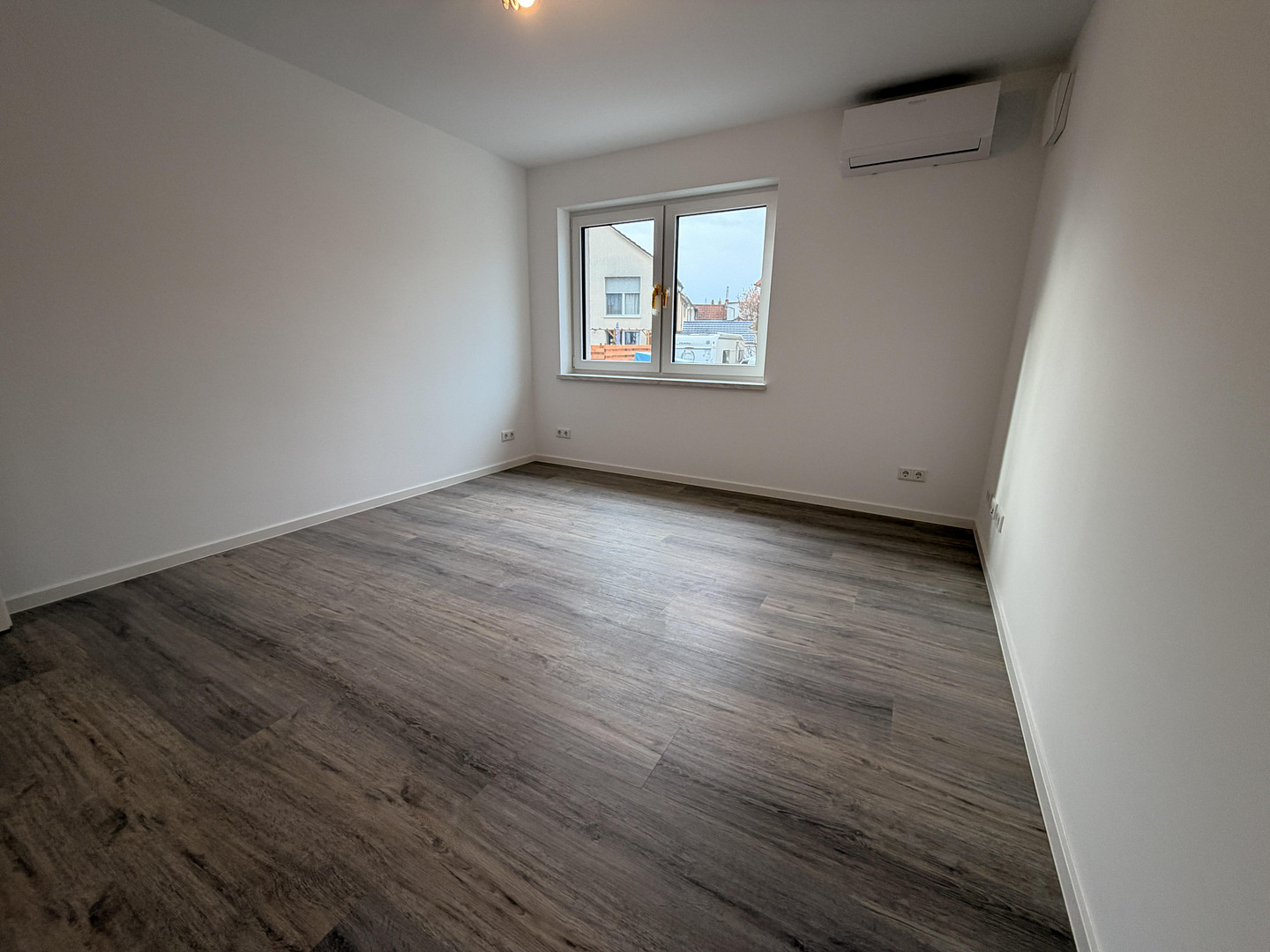 Doppelhaushälfte Erdgeschosswohnung kernsaniert mit Garten und Garage – Edith-Stein-Str. 27, 67354 Römerberg – Vorschaubild 10