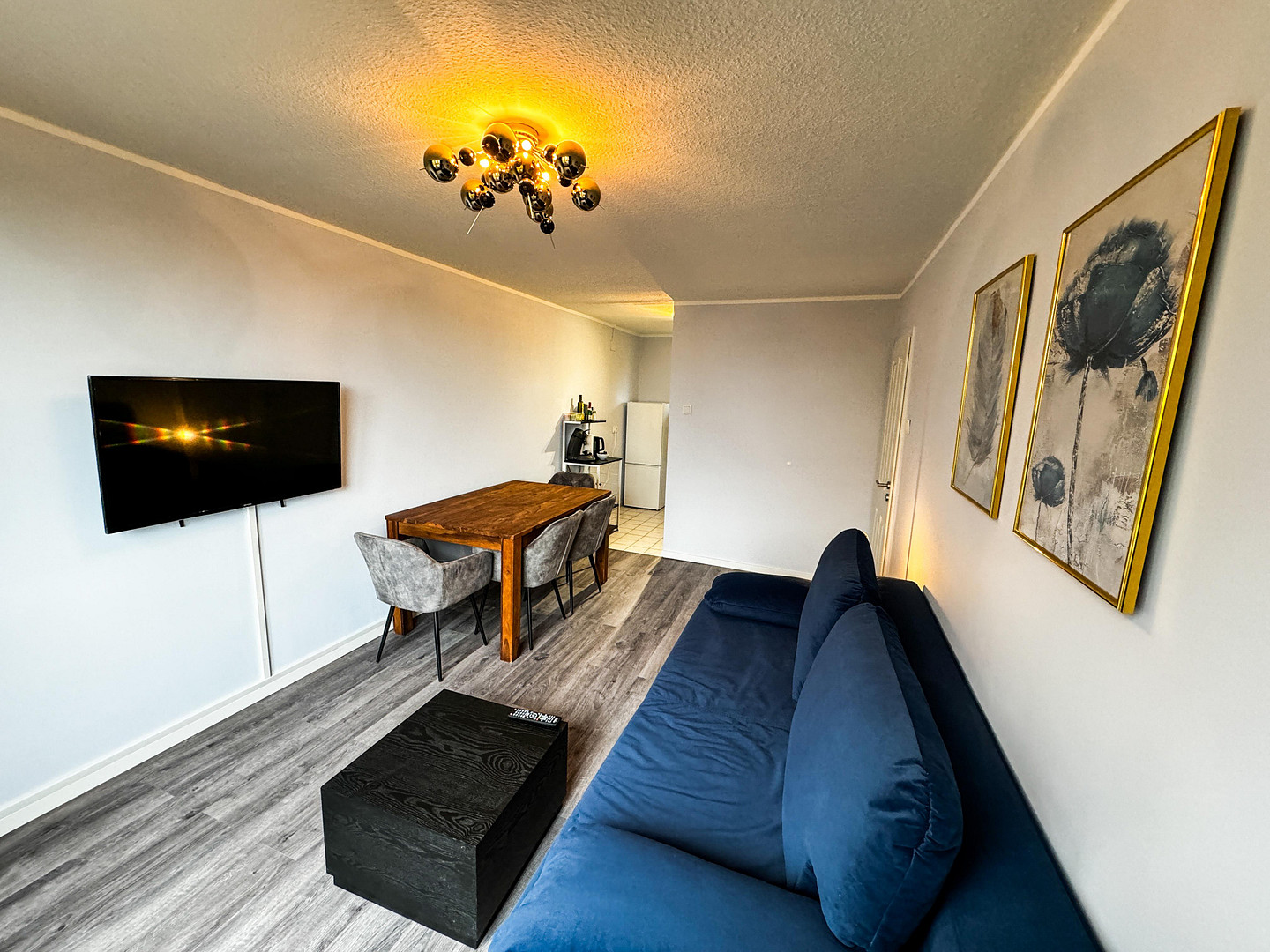 Voll möbliertes 2 1/2 Zimmer Apartment mit Balkon und High-Speed-Internet – Hannover(Mittelfeld) – Vorschaubild 9