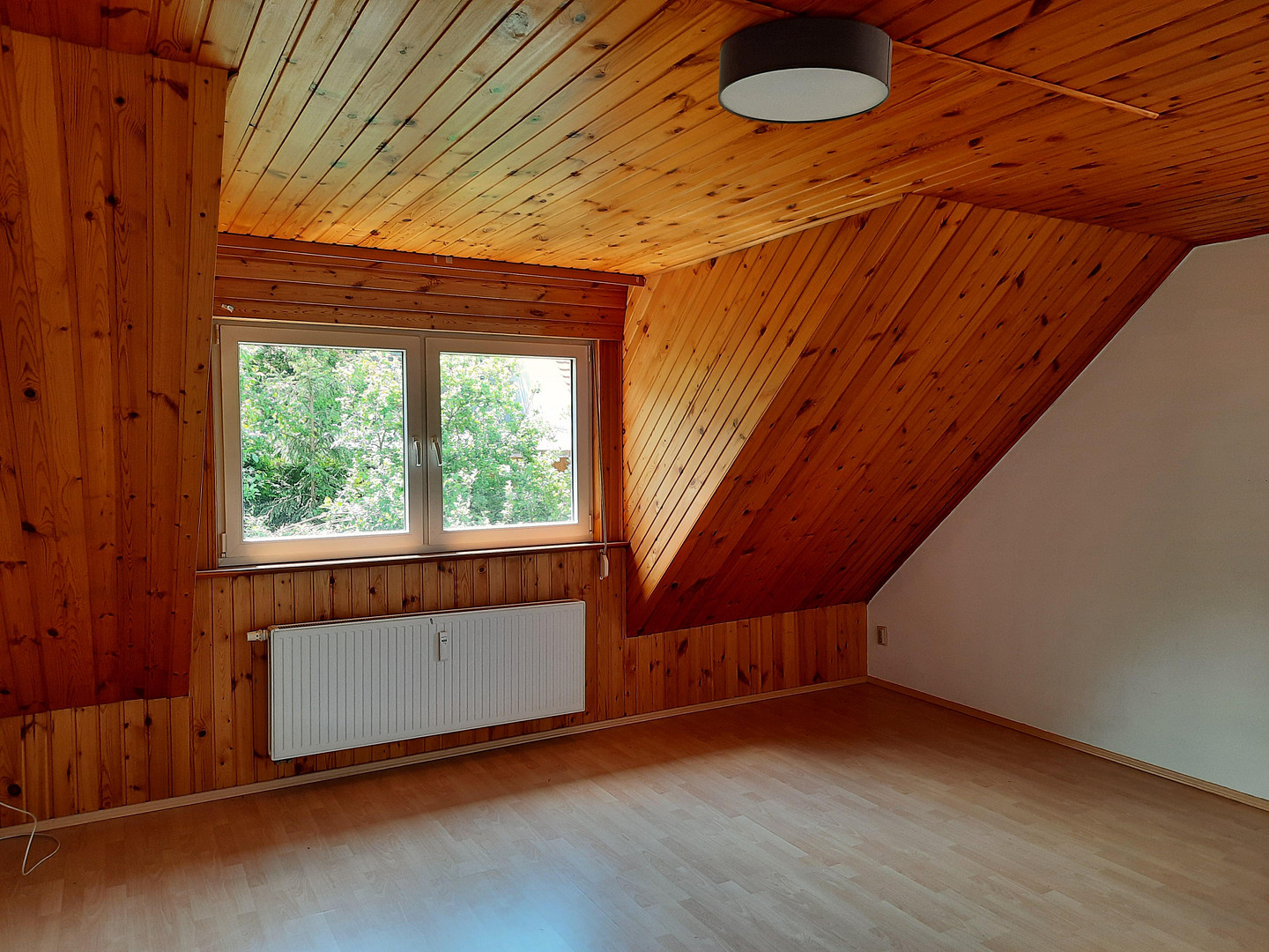 DHH, 3-Zm Whg mit Galerie, Kaminofen, EBK, Balkonen, Terrasse, Garten und beheiztem Wintergarten – 91452 Wilhermsdorf – Vorschaubild 10