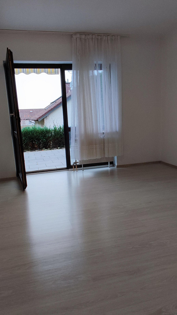 Sonnige Aussichtslage mit Weitblick – Reiheneckhaus mit Galerie, Studio und großem Garten in Happurg – Südring 33, 91230 Happurg – Vorschaubild 26