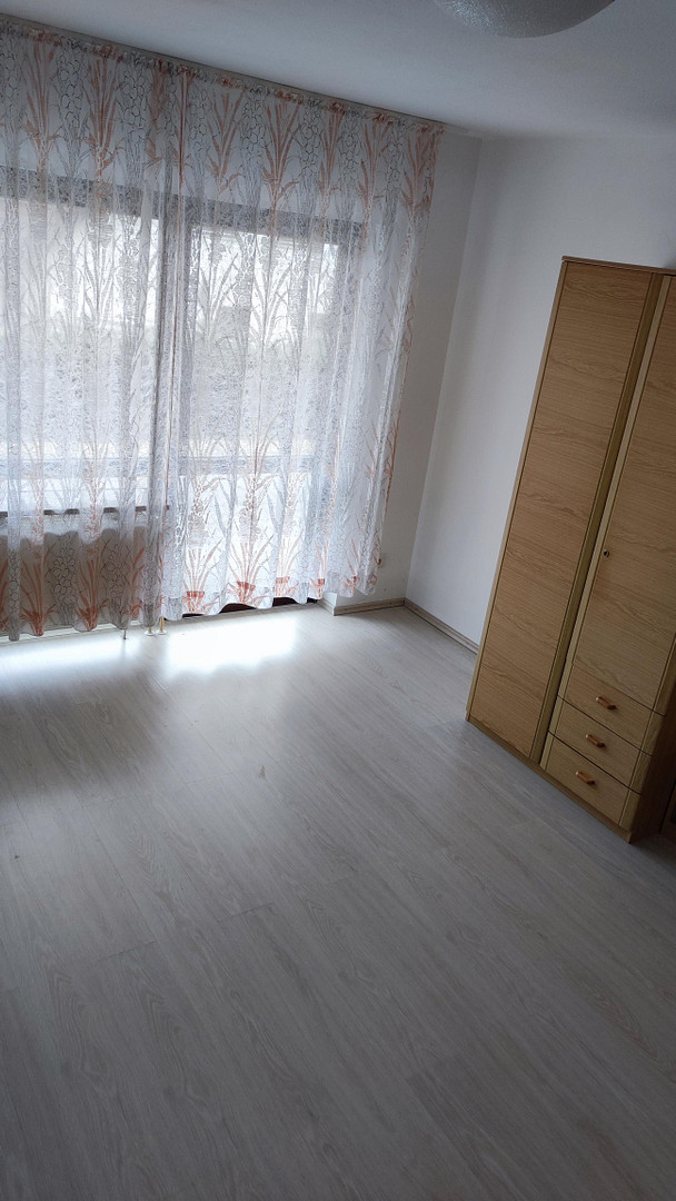 Sonnige Aussichtslage mit Weitblick – Reiheneckhaus mit Galerie, Studio und großem Garten in Happurg – Südring 33, 91230 Happurg – Vorschaubild 31