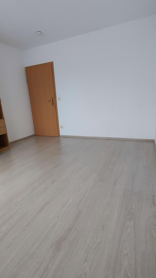 Sonnige Aussichtslage mit Weitblick – Reiheneckhaus mit Galerie, Studio und großem Garten in Happurg – Südring 33, 91230 Happurg – Vorschaubild 30