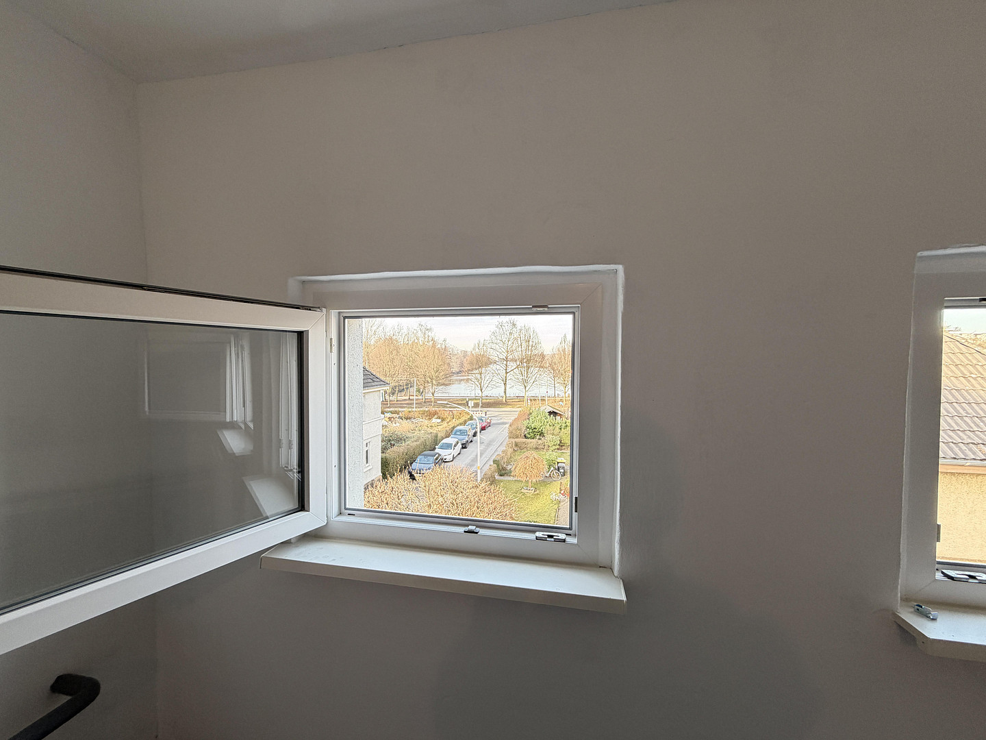 Frisch renovierte Wohnung im Zweifamilienhaus mit Garten direkt an der Regattabahn in DU-Wedau – Rüsternstr 9, 47279 Duisburg(Wedau) – Vorschaubild 22