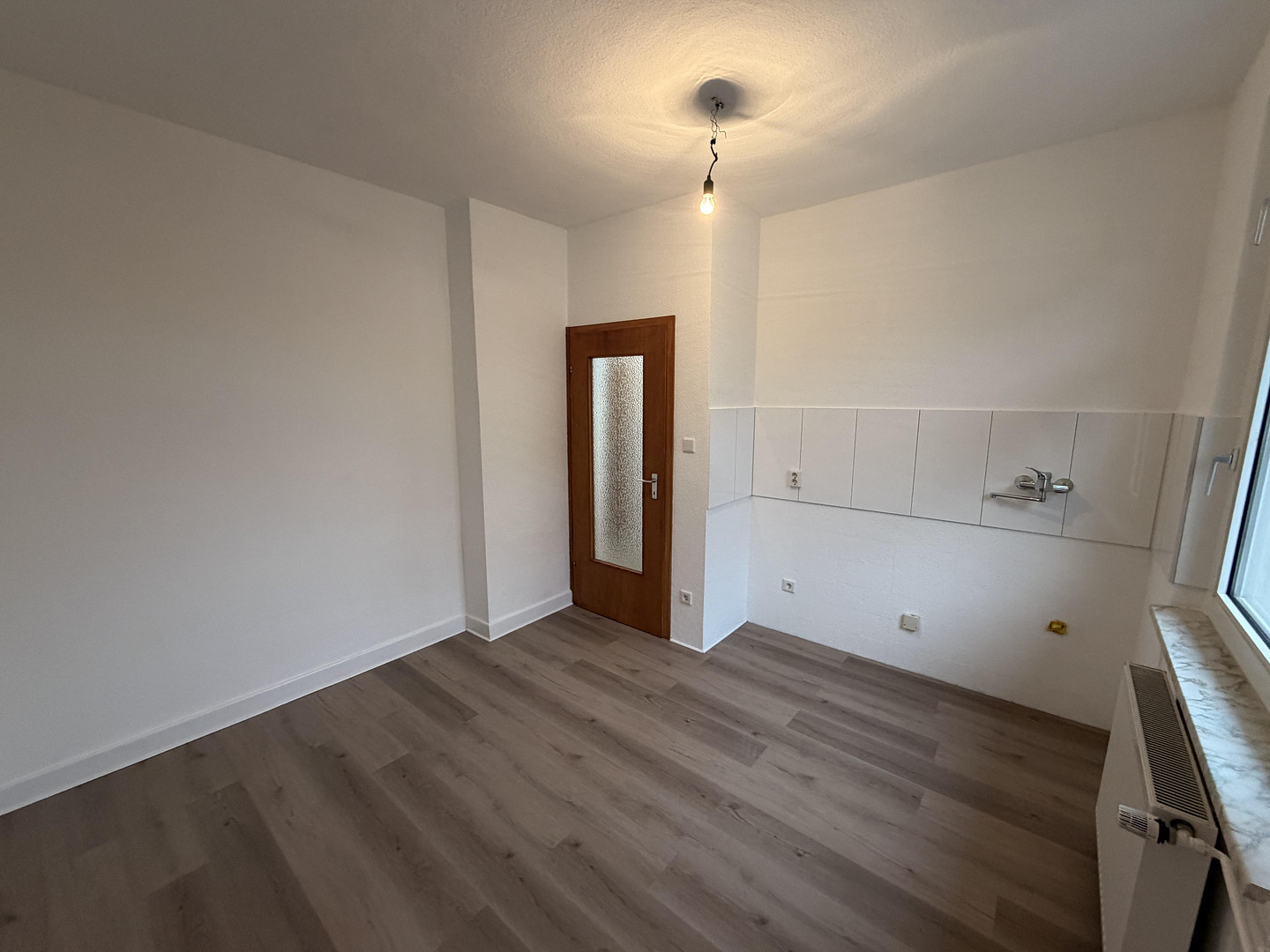 Frisch renovierte Wohnung im Zweifamilienhaus mit Garten direkt an der Regattabahn in DU-Wedau – Rüsternstr 9, 47279 Duisburg(Wedau) – Vorschaubild 12