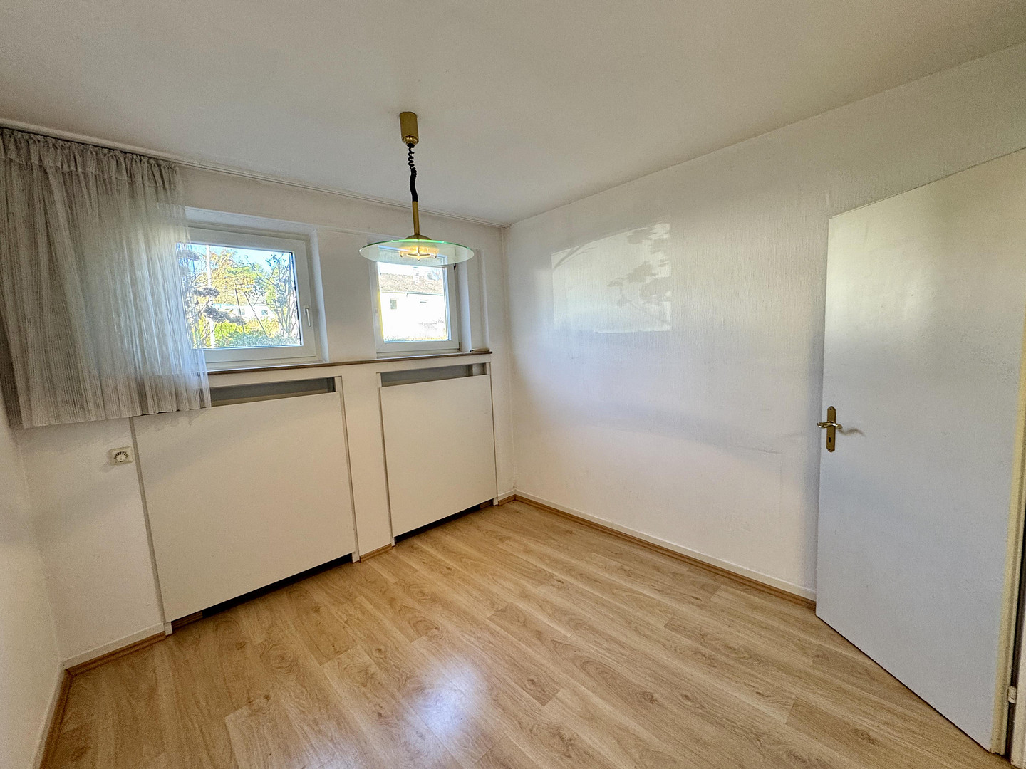 EFH oder MFH: außergewöhnlich flexibel & solide, ideale Lage, großes Potential – Am Neuenhof 7, 52074 Aachen – Vorschaubild 18