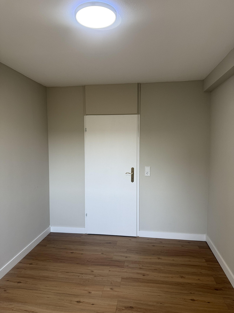 Herrenbach-Spickel: gut geschnittene 3 Zimmer-Wohnung mit Fernblick in­ guter Lage. Provisionsfrei! – Augsburg(Spickel-Herrenbach) – Vorschaubild 16