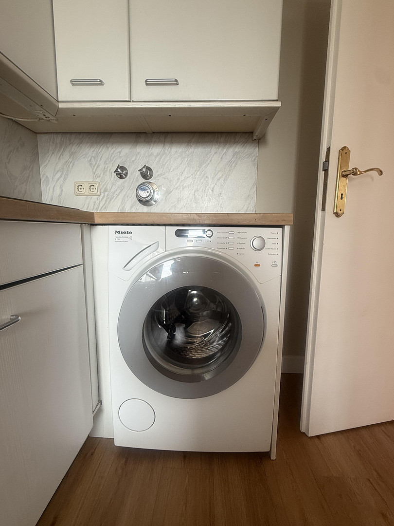 Herrenbach-Spickel: gut geschnittene 3 Zimmer-Wohnung mit Fernblick in­ guter Lage. Provisionsfrei! – Augsburg(Spickel-Herrenbach) – Vorschaubild 29
