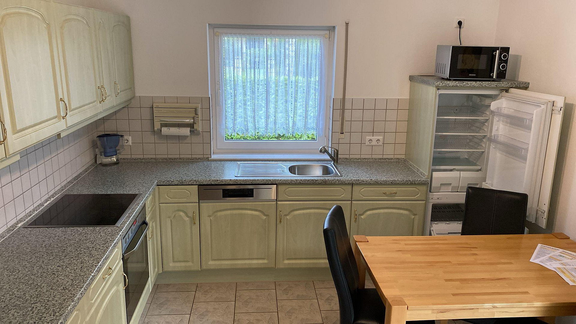 Property thumbnail 3