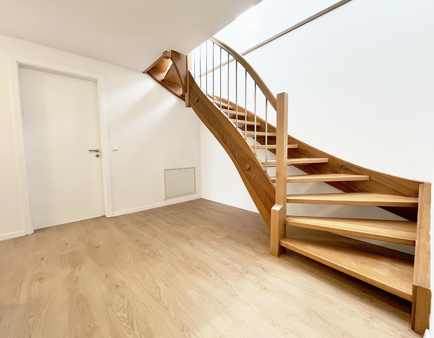 Rodgebiet: Helle moderne grosszügige 3.5 Zimmer Maisonette Wohnung – Pforzheim – Vorschaubild 5