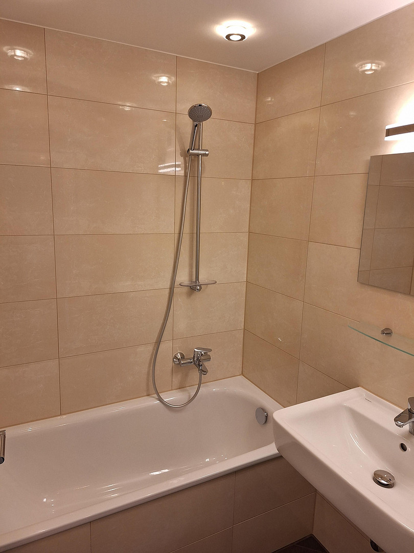 Hochwertig komplettsanierte 3-Zi. Erdgeschossterrassenwohnung in München, Fürstenried, am Waldrand – Kemptener Straße 54, 81475 München(Forstenried) – Vorschaubild 11